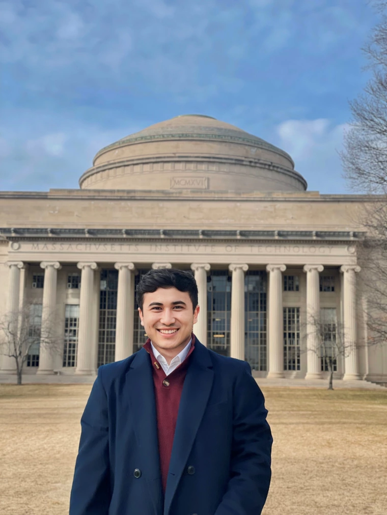 Picture of Anvar Sanaev in front of MIT building